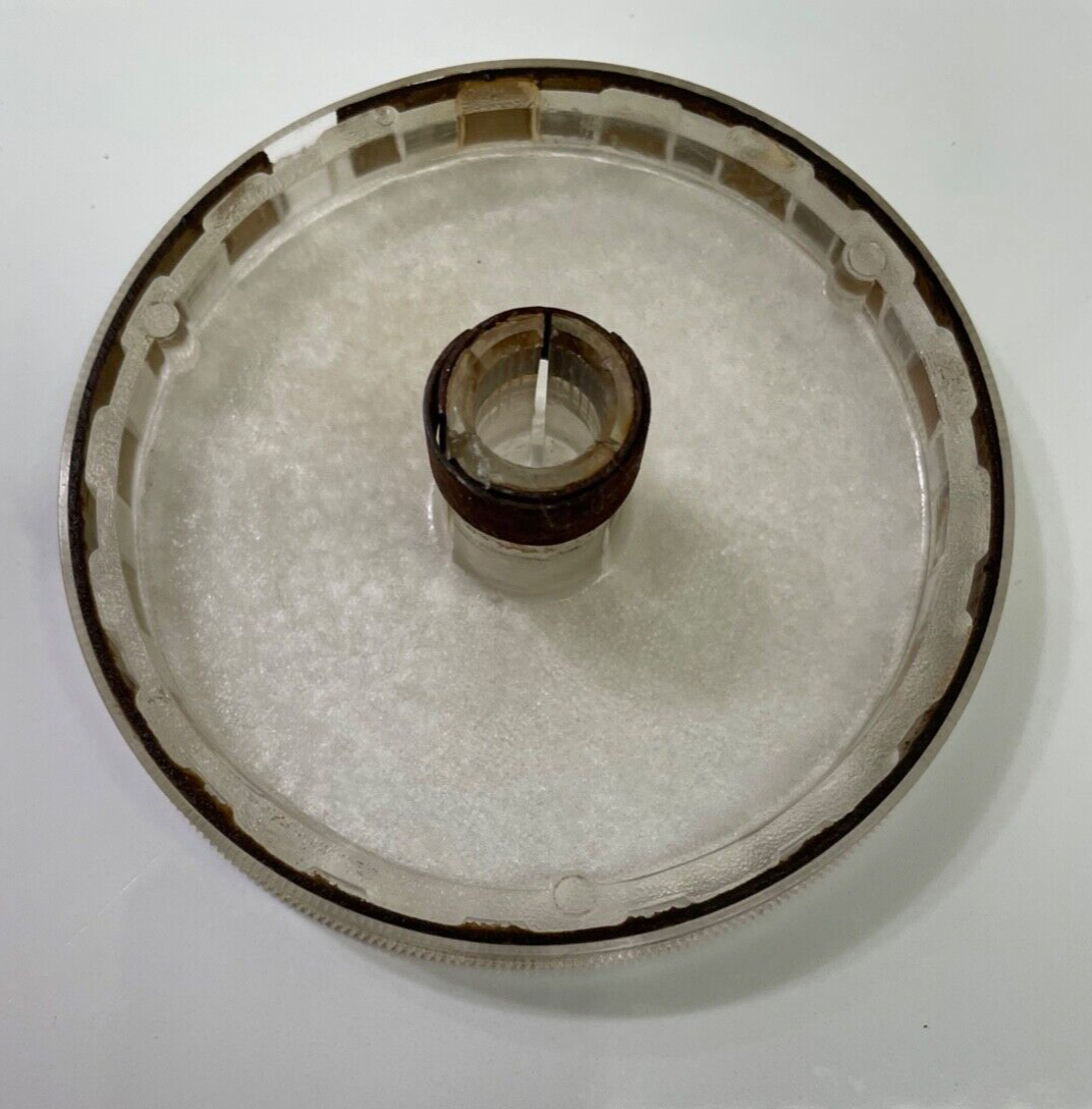 Tuning knob removed from a Telechron 8H67 clock radio eBay