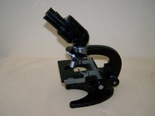 Old Decorative Carl Zeiss Jena BINOCULAR Microscope HI 90, Size 8-359097.