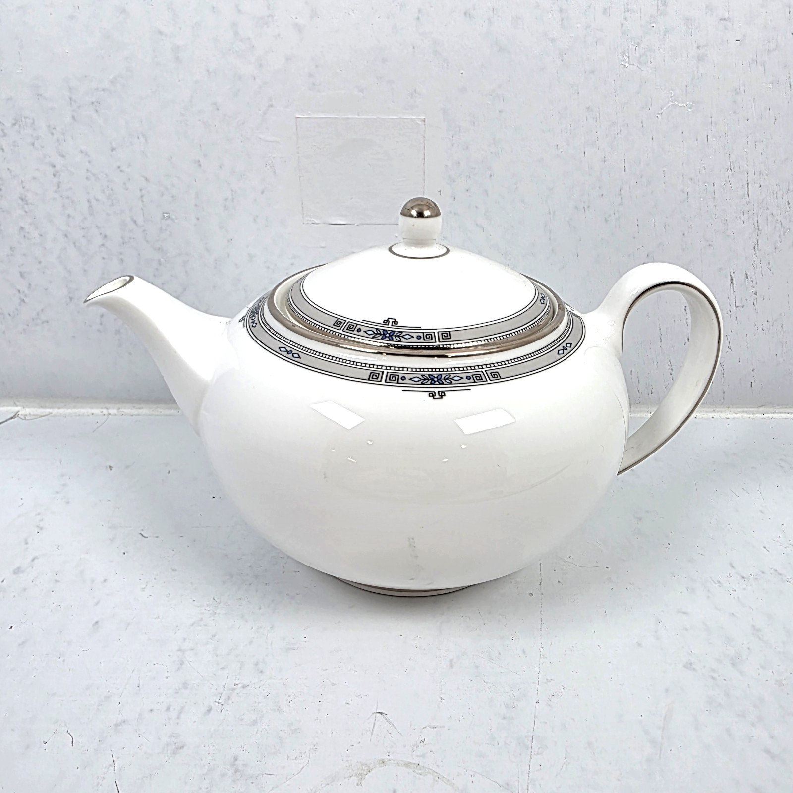 Pot Bone China Platinum Trim Made In England 1984 Vintage