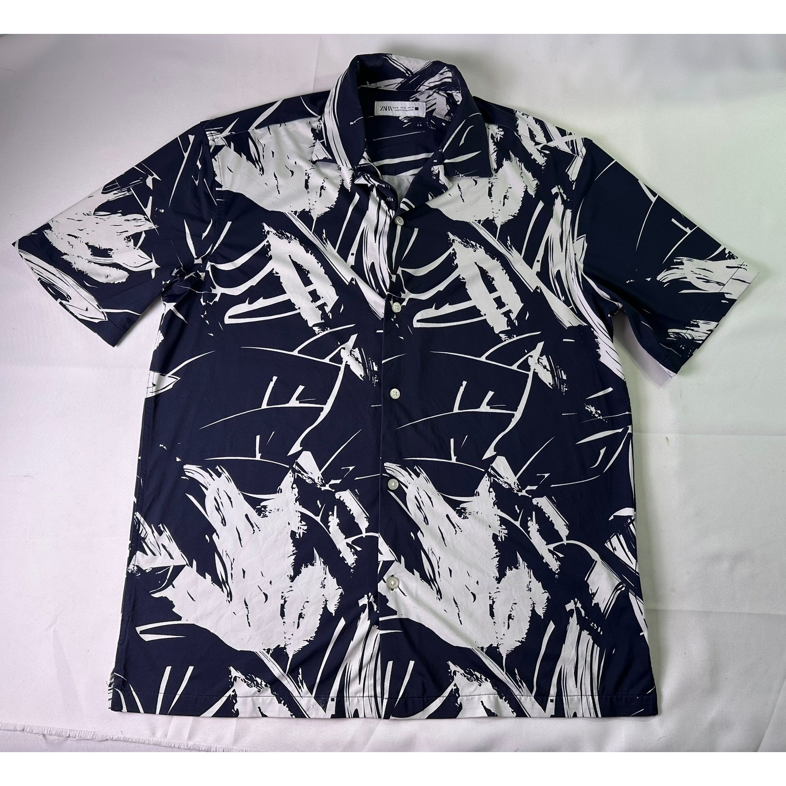 Zara Men's Abstract Leaf Print Shirt Navy White Short Sleeve Button Up Medium