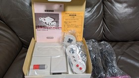 Nintendo New Famicom Console Set w/ AV Cable AC Adapter Extension Cable