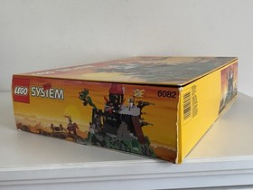 LEGO CASTLE 6082 Fire Breathing Fortress w/ Box Instructions Poster Complete