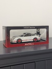 AUTOart Racing 1/18 Porsche 911 996 GT3 RS 2004