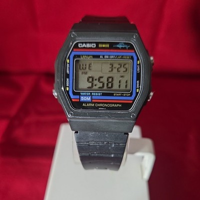 CASIO W-26 80s”CASIO Marlin”Red Vintage CASIO W-26 Marlin Vintage Red Watch 1983 Module 248 Good Working