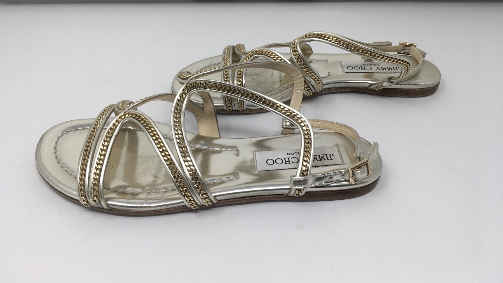 JIMMY CHOO Silver & Gold Gold & Strappy, Flat Sandales; JIMMY CHOO Silver & Gold Gold & Strappy, Flat Sandales;
