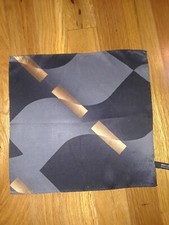 Men's Hand Rolled Black Gray Gold Geometric 100 Silk Pocket Square 10"