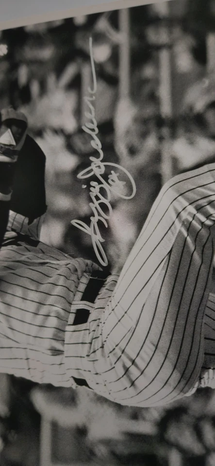 REGGIE JACKSON AUTO/SIGNED (Mr. October) (AP) 8X10 PHOTO HR #3 1977 WS Yankees - Image 4 of 4