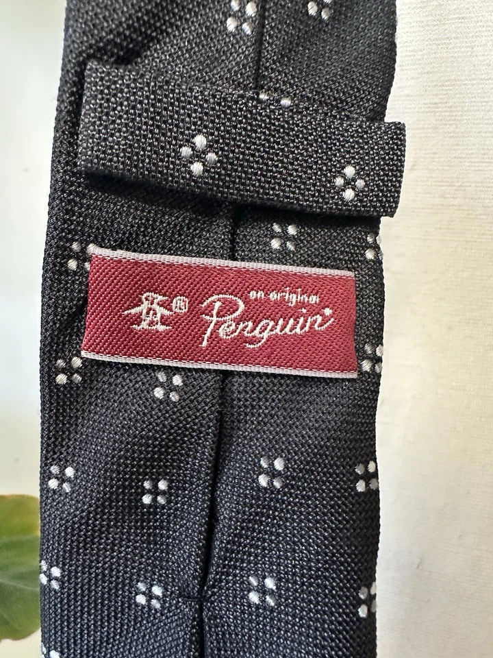 Corbata de Colección ORIGINAL PENGUIN por MUNSINGWEAR Para Hombres Gris Carbón 100% Seda Foto 4 de 4