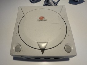 Sega Dreamcast Complete Bundle - Console, Controllers, VMU And Cords Tested