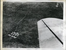 1943 Press Photo Plane Brings Supplies to British Raiding Party Assam India