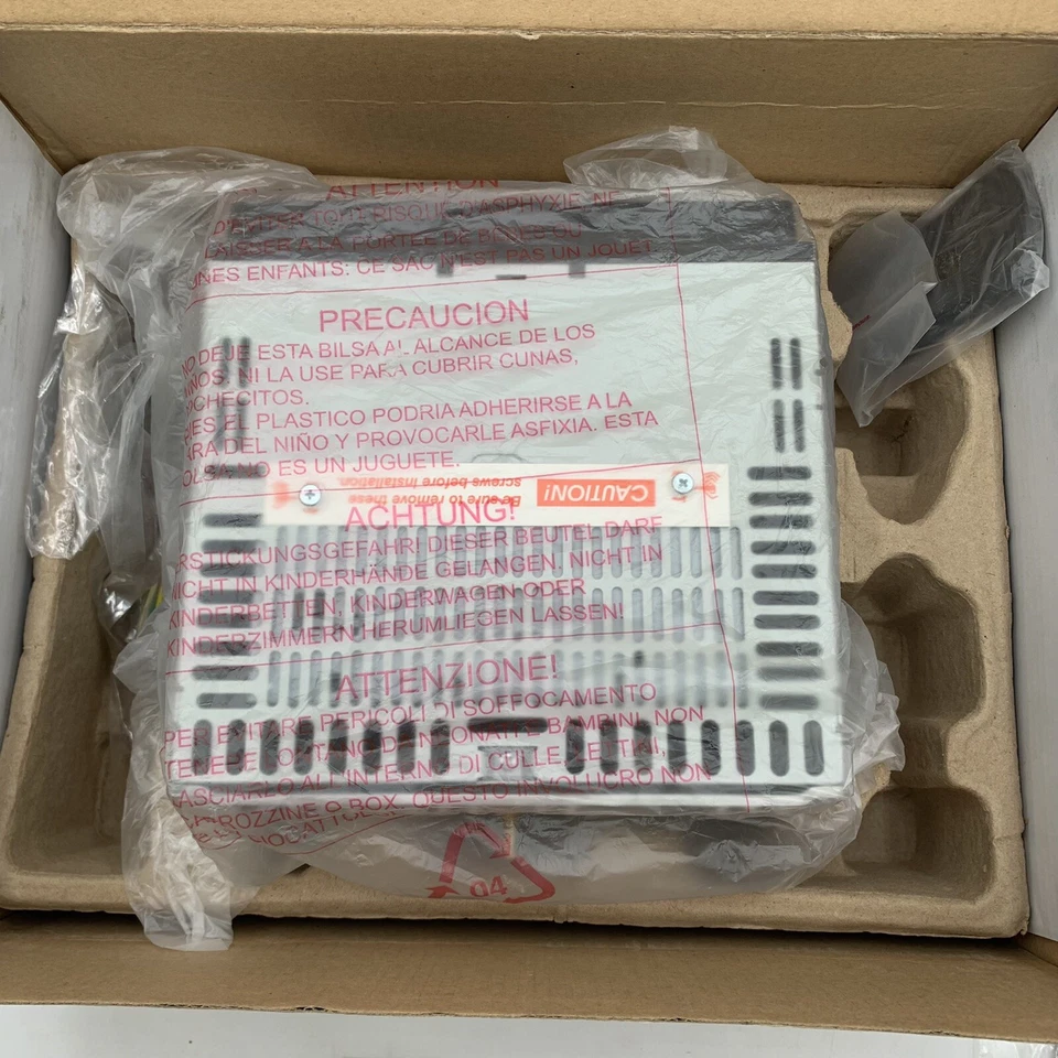 Boss Audio 822UA In-Dash Head Unit Car Stereo CD Receiver  MP3/CDR/RW - Image 3 of 4