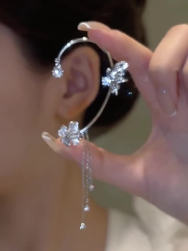 アクセサリー BAR Jewellery Fiocco Pierced Earring TINY FIOCCO EARRINGS | Gold – BAR Jewellery