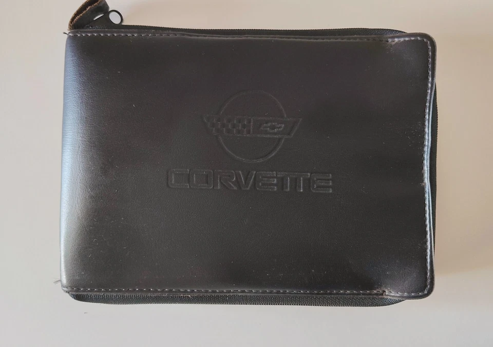 Chevrolet Corvette Owner's Manual / libretto / manuale uso e manutenzione 1995 - Immagine 2 di 4