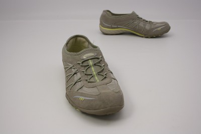 giày skechers relaxed fit