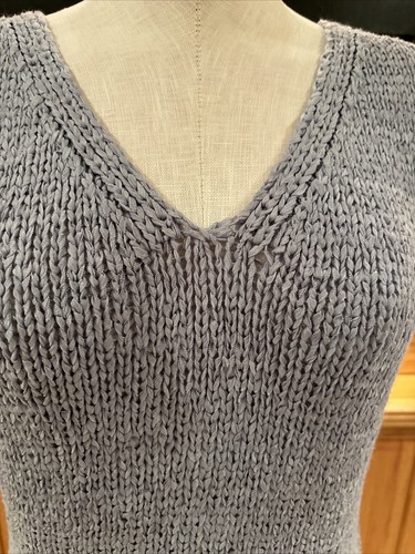Liz Clayborn Lavender Woman’s Acrylic Blend Textured V-Neck Knit Tank Top Sz L - Picture 6 of 7
