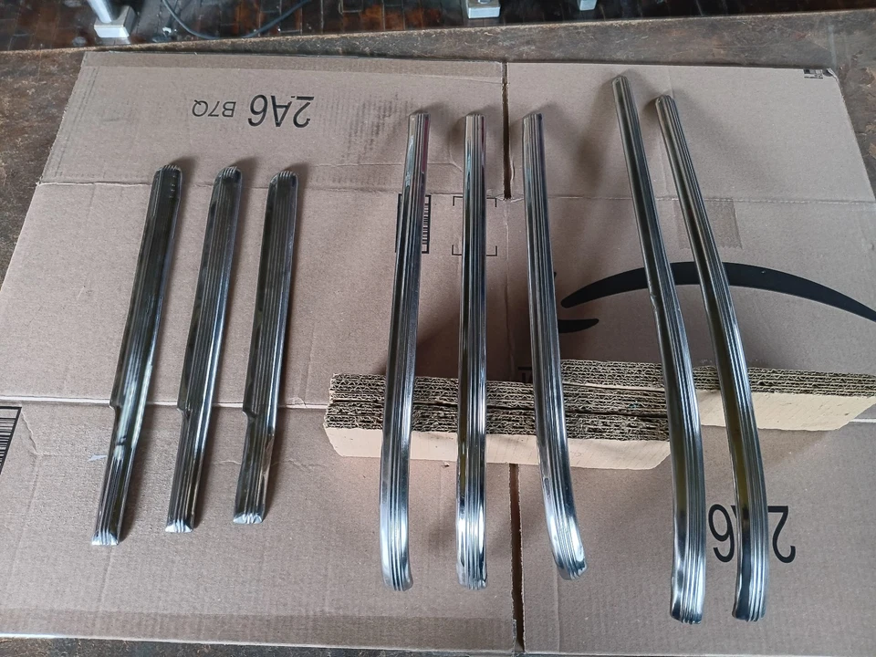 42 46 47 48 Chevy Fleetline tiras de para-lama de aço inoxidável molduras acabamento listras destro - Imagem 3 de 4