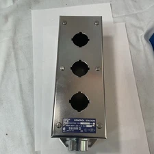 SQUARE D 9001 KYSS-3  Stainless Steel Control Push Button Station