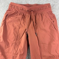 Lululemon Womens 8 Dance Studio MR Crop Yoga Athletic Gym Pants HighRise Stretch