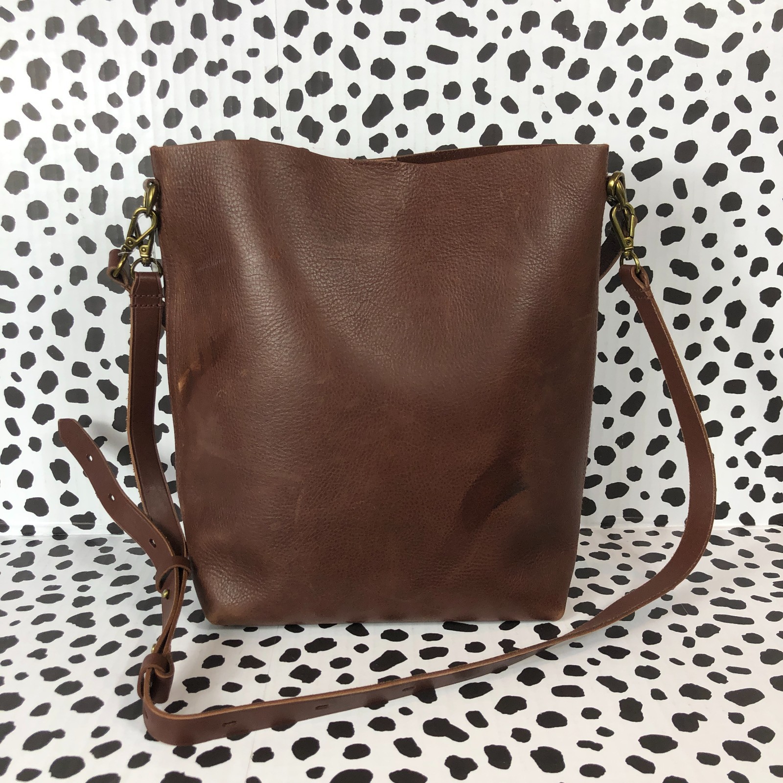 MADEWELL DEF 100% Leather Transport Bucket Bag Soft Mahogany NM952