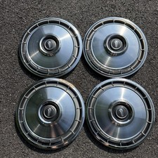 1966 67 Plymouth Valiant Hubcaps 13 Oem 66 Barracuda Set Of 4 1966 67 Plymouth Valiant Hubcaps 13 Oem 66 Barracuda Set Of 4