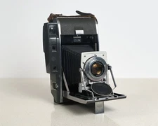 Polaroid 120 camera converted to to shoot on instant peel-apart pack films