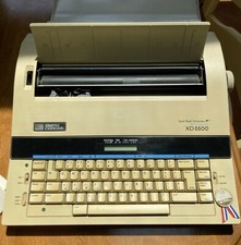 1988 SMITH CORONA XD 5500 5P  TYPEWRITER W/ POWER CORD w/ OWNERS MANUAL w/CASE thumbnail