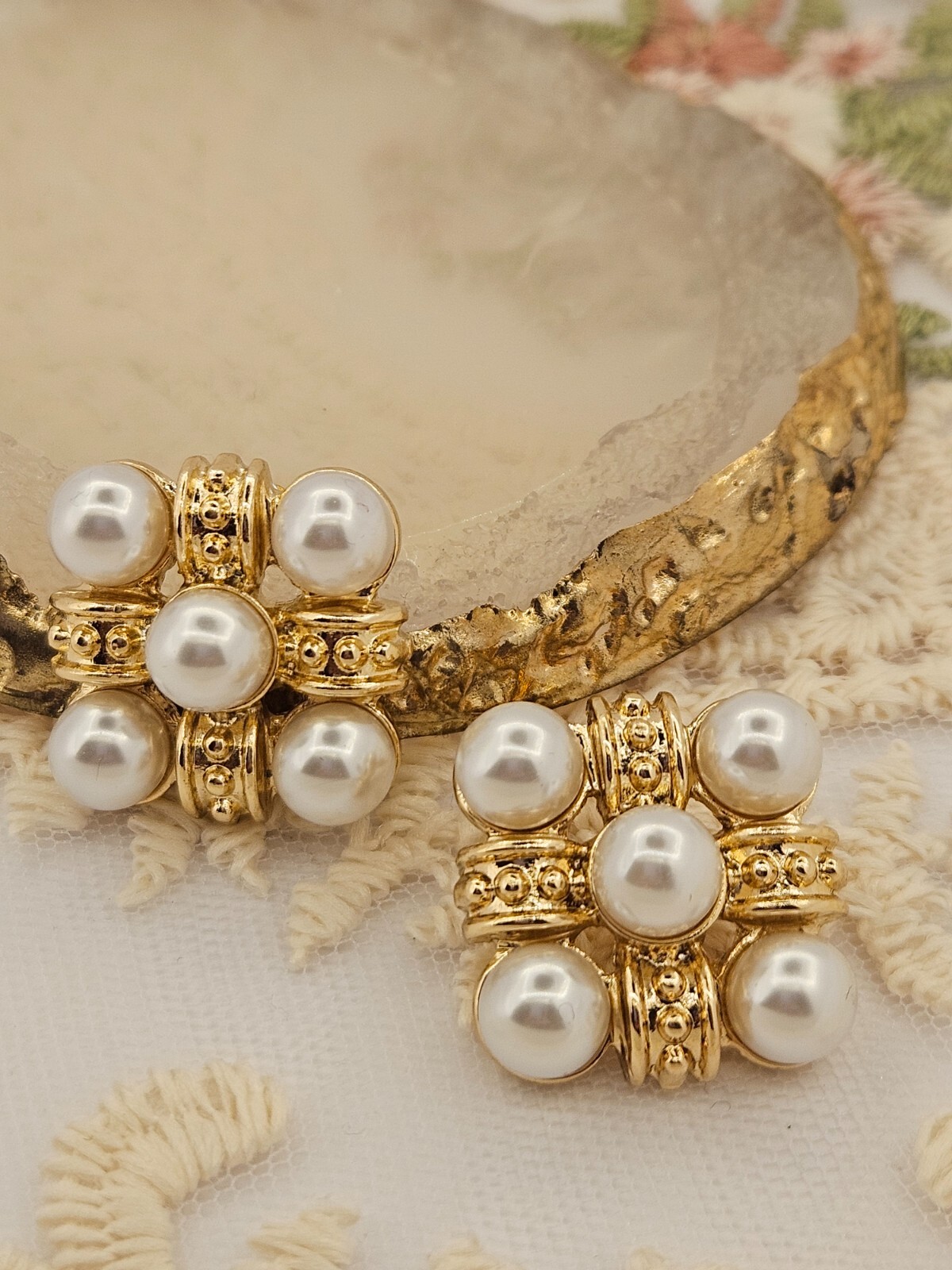 PEARLOVE Luxury Square Pearl Stud Earrings for Women