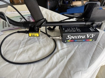 White s Spectra V3i Ground Search Metal Detector Backlight w/ DX-1 Probe Kit