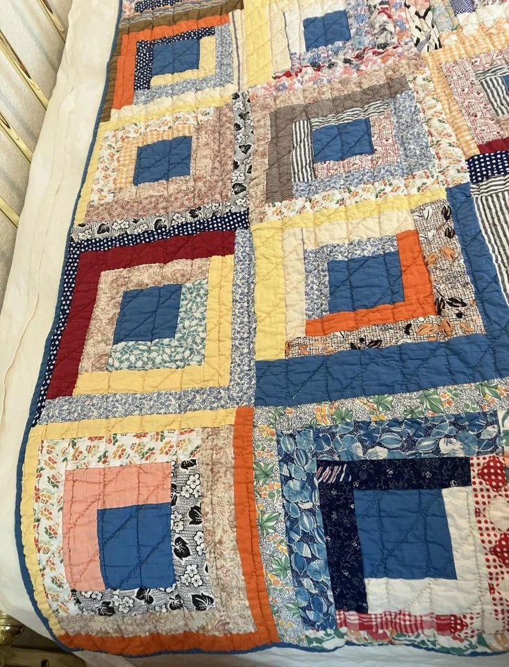 Vintage 1940s scrappy log cabin quilt, Straight Furrows - Image 2 of 4