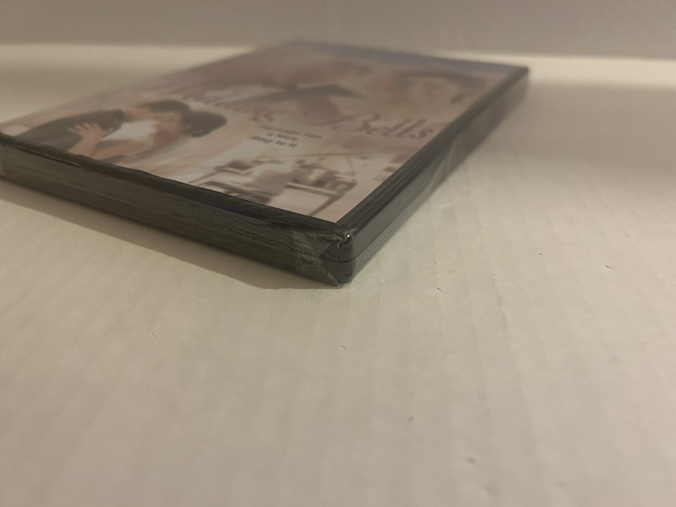 Hallmark Channel Wedding Bells Danica McKellar Kavan Smith (2018