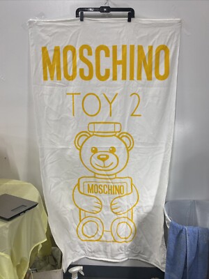BRAND NEW MOSCHINO Toy 2 Teddy Bear Beach Summer Soft Towel NEW White Yellow