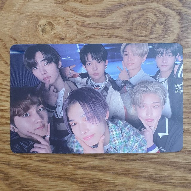 Group Official Photocard Enhypen Border : Carnival Kpop Genuine