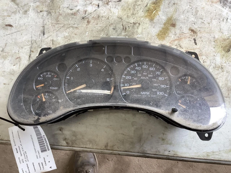 Velocímetro US Cluster compatible con 00-05 BLAZER S10/JIMMY S15 344476 Foto 2 de 4