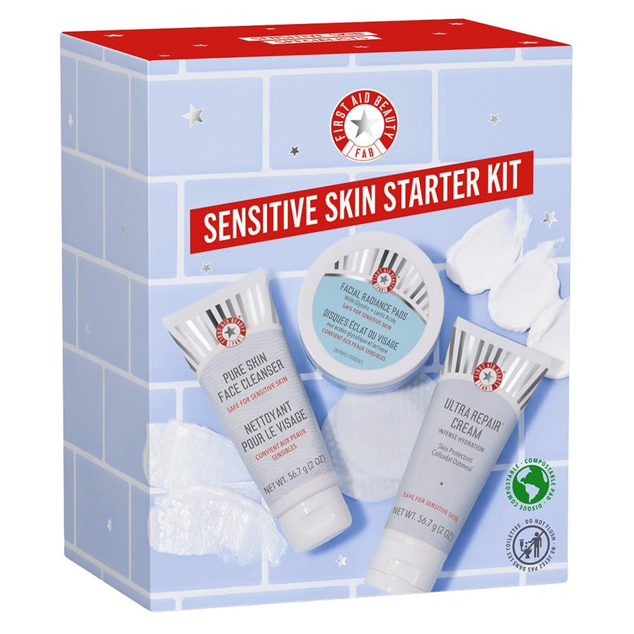 First Aid Beauty Sensitive Skin Starter Kit 815517028665 7590₽