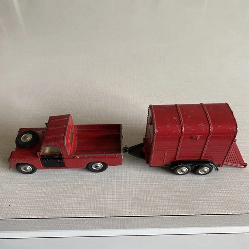 VINTAGE CORGI TOYS GIFT SET 2 LAND ROVER 109” W.B. & RICE PONY TRAILER