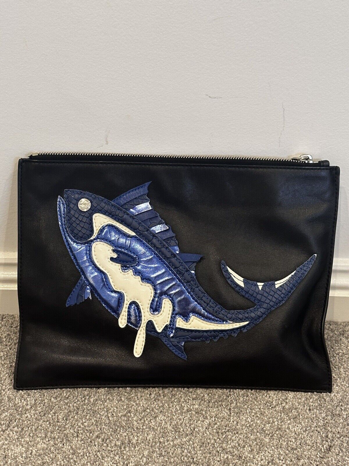 Picture 1 of 5