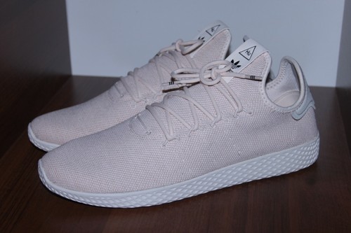 women's pharrell williams tennis hu sneaker