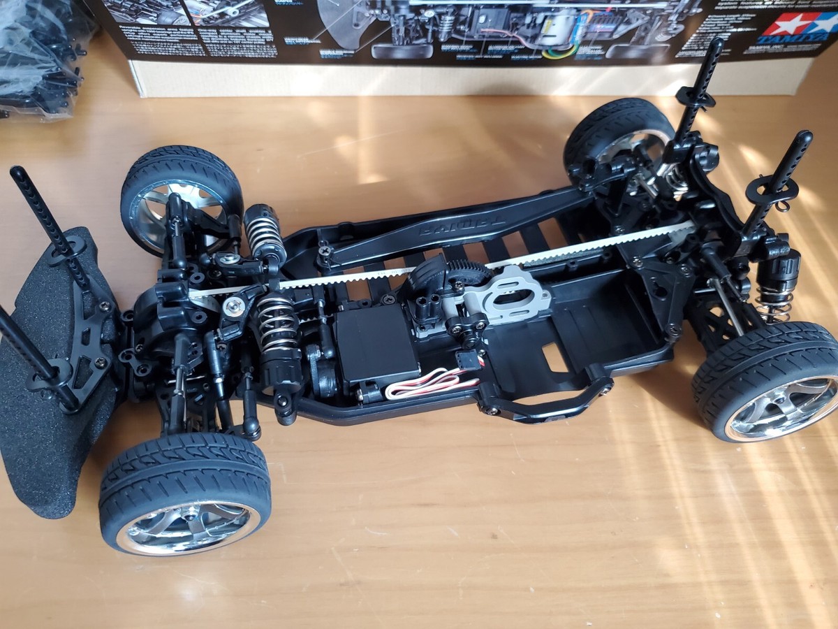 TAMIYA 58472 1/10 R/C Racing Car Raybrig HSV-010 (TA05 ver