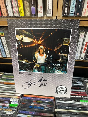 Bryan Hitt Drummer Signed REO Speedwagon Ludwig Drums Promo Photo (VG)