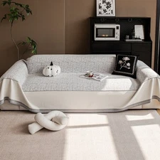 Minimalist Non Slip Sofa Throw Blanket for All Seasons