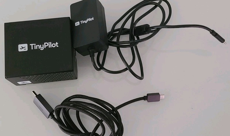 TinyPilot Voyager 2a KVM over IP device