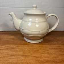 Longaberger Woven Traditions Teapot with Lid Ivory Large Made in USA
