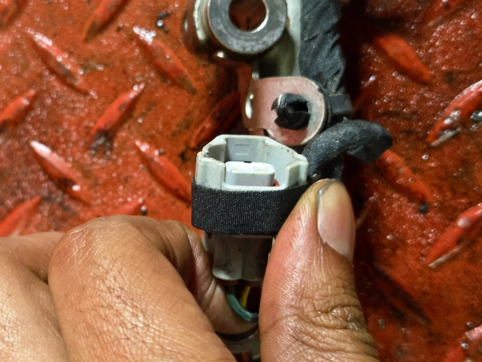 Riel de combustible izquierdo 2015-2020 con arnés para Ford Fusion Lincoln MKX NOTE Foto 4 de 4