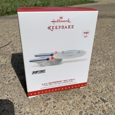 Hallmark Keepsake XMAS Tree Ornament U.S.S Enterprise NCC 1701-C Star Trek 2015