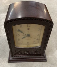 Vintage General Electric Telechron M-1 Tudor Clock - TESTED WORKING.