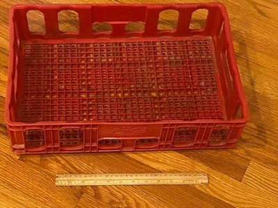 VINTAGE COCA COLA RED PLASTIC TRAY - COKE - LOOK!