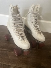 Vintage Chicago Roller Skates White Leather, rubber Wheel Size 8