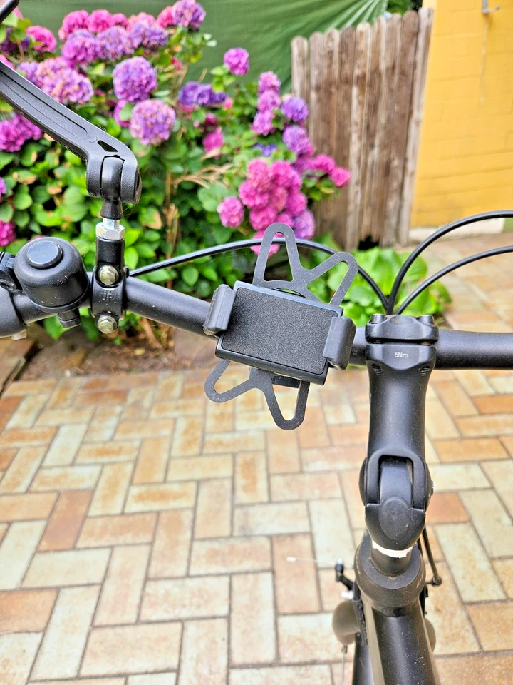 Fahrrad 28 Zoll Bergamont Belami N8 + 2 Spiegel & Handyhalter NP: 849 € - Bild 4 von 4