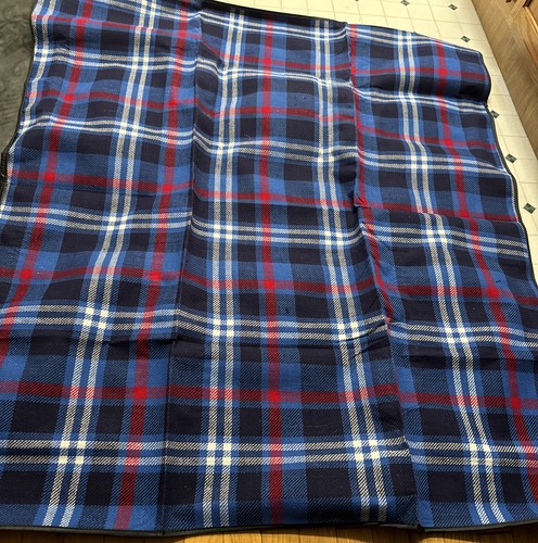 Waterproof Outdoor Blanket Mat Picnic Beach Festival Portable 45”x 52” W/strap - Picture 2 of 5