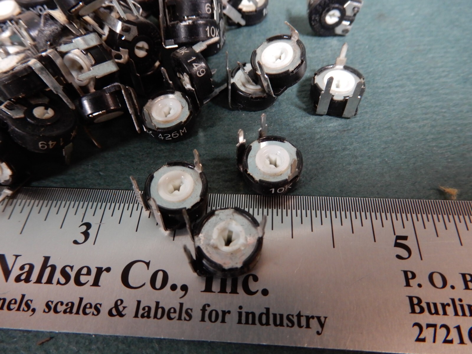 Piher 10KΩ PBC Flush Mount Trimpots Quantity 50 NOS